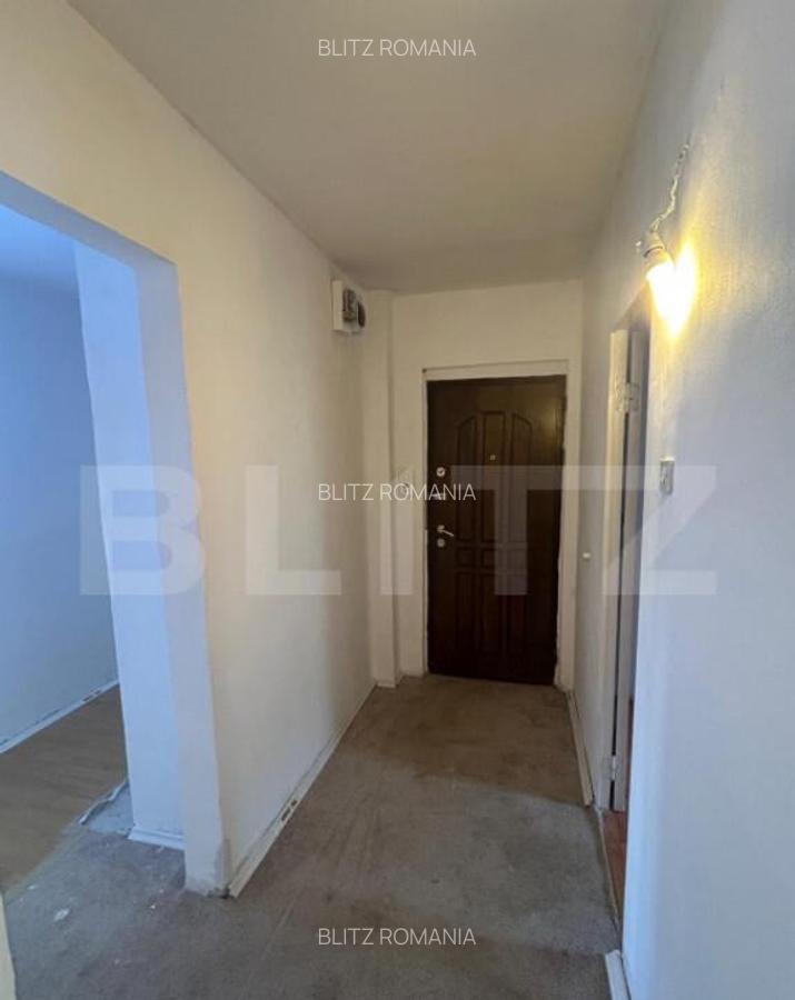 Apartament de vanzare, cu 4 camere, 82 mp, zona Calea Bucure - 13