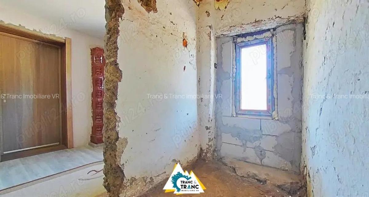 Casa spa?ioasa cu 3 camere in comuna Vladimirescu aproape de Arad - 9