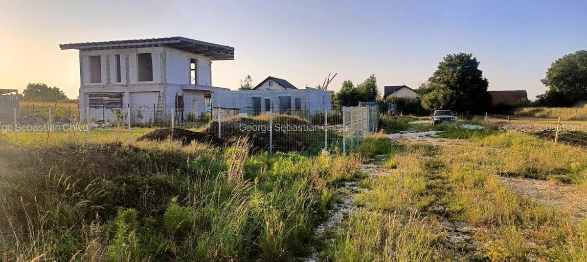 Lot pentru casa in zona foarte linistita si usor accesibila - 2