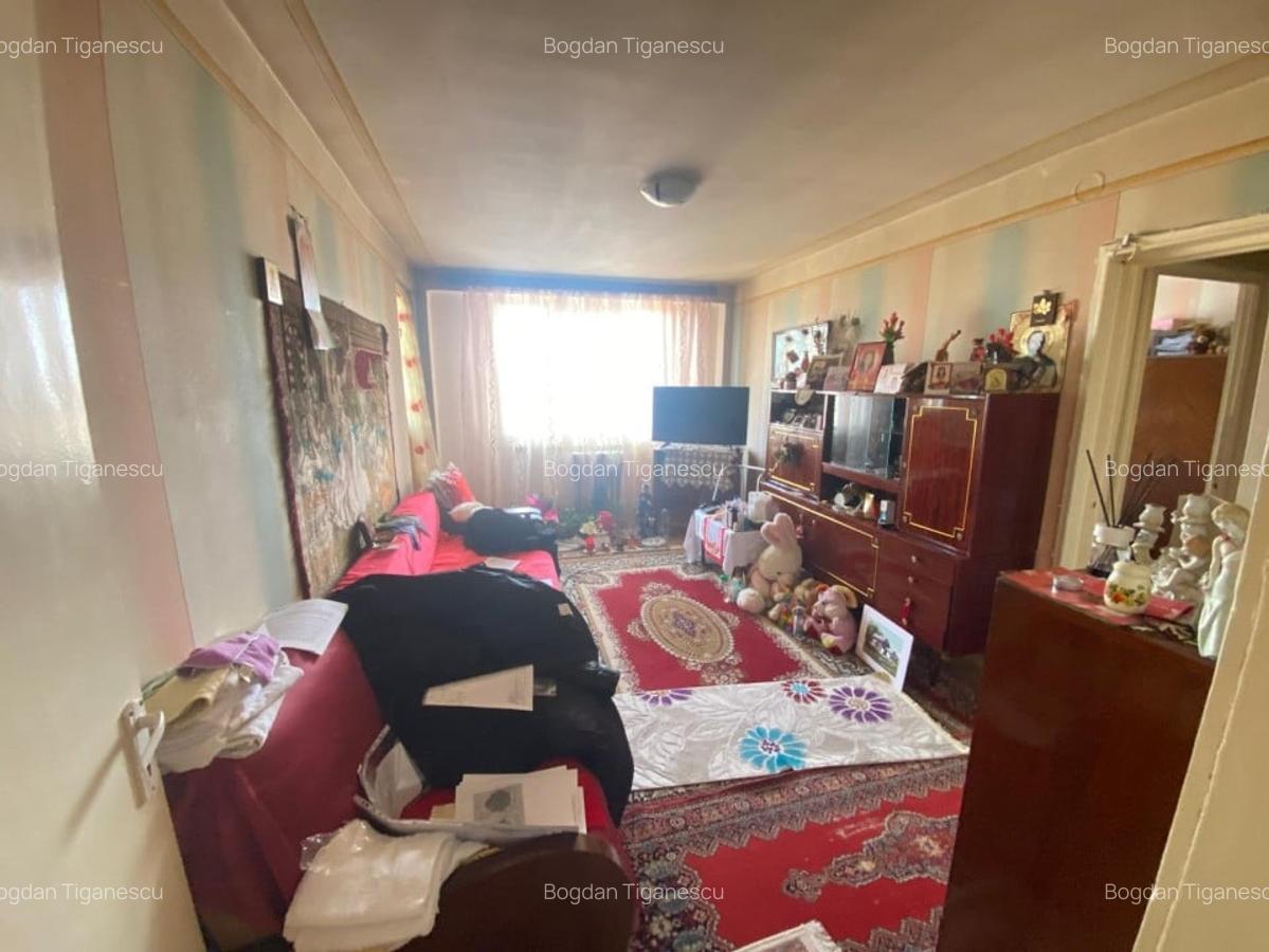 Apartament cu 3 camere semidecomandat în Griviței - 2