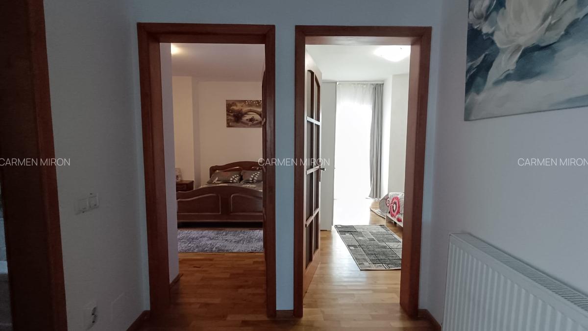 Apartament cu 3 camere semidecomandat, mobilat în Central - 11