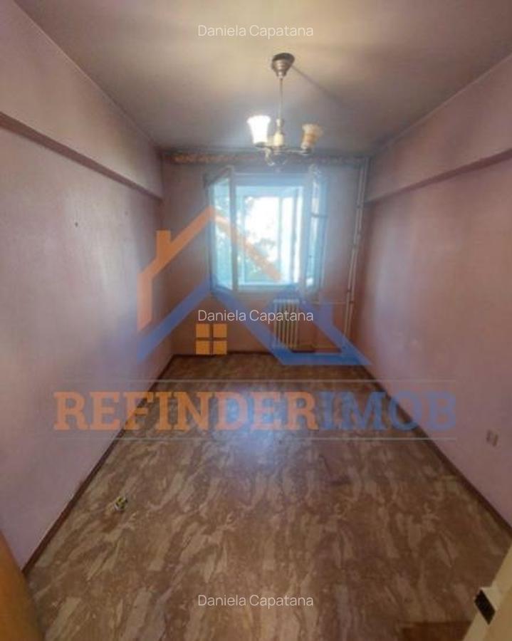 Apartament cu 3 camere decomandat în Drumul Taberei - 8