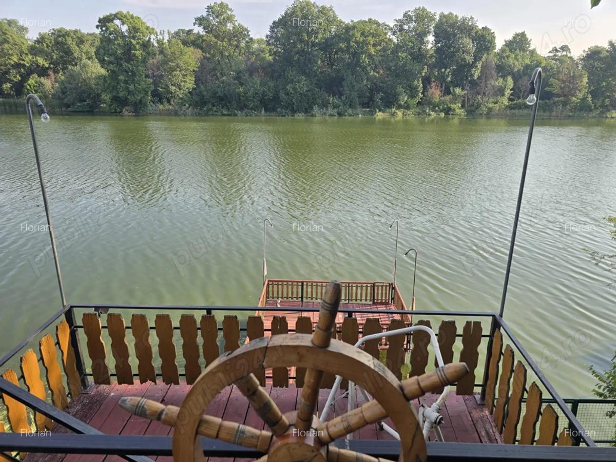 Marta Bibescu cu piscina si deschidere lac Mogosoaia - 4