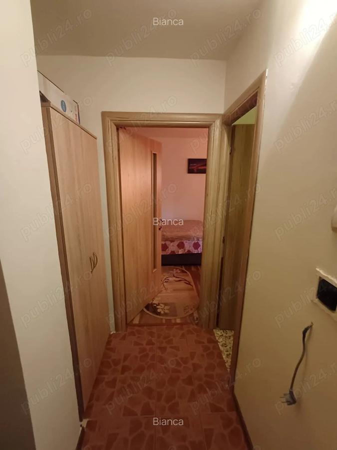 Proprietar, apartament 1 camera, zona Lipovei, etaj 1 - 4 Proprietar, apartament 1 camera, zona Lipovei, etaj 1 - 4