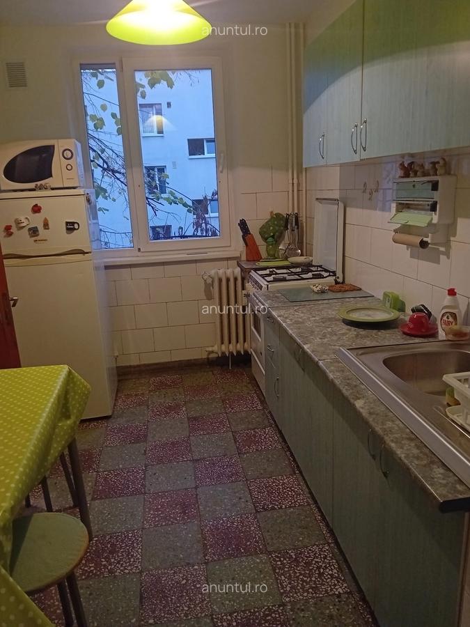 Drumul Taberei, Raul Doamnei, colt cu str. Segarcea - 5