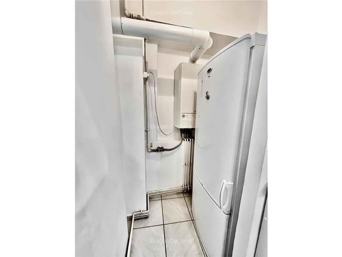 Garsoniera la Etaj Intermediar in Bartolomeu str De Mijloc - 6