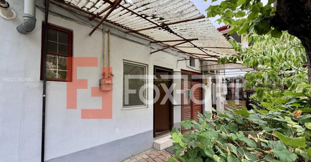 COMISION 0% Casa individuala cu 2 camere la curte comuna, zo - 15