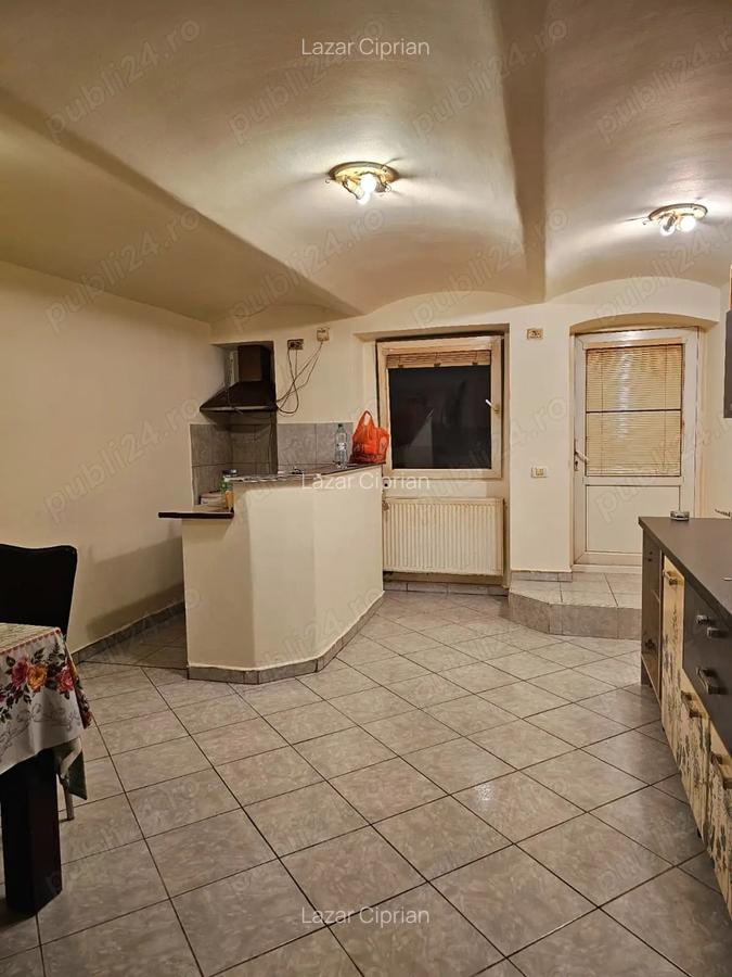 Apartament 1 camera, 43 mp, demisol - zona centrala - 3 Apartament 1 camera, 43 mp, demisol - zona centrala - 3