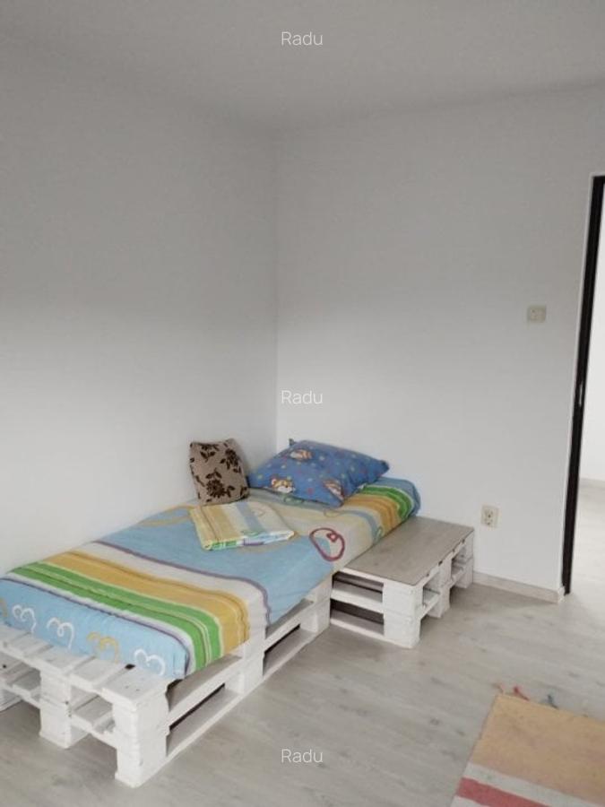 Casă cu 7 camere în Cerașu - 7