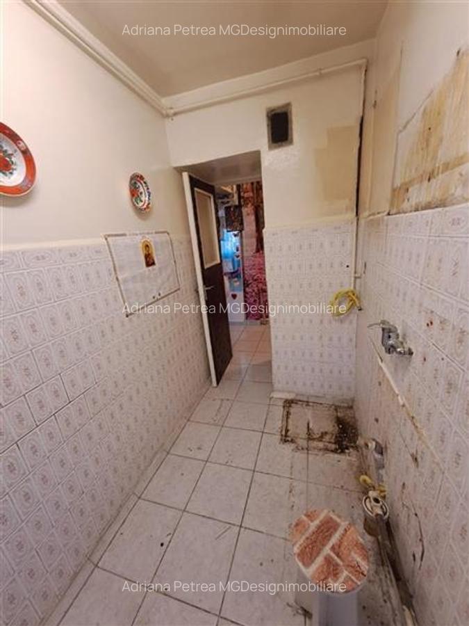 Apartament cu 4 camere semidecomandat în Circumvalațiunii - 18
