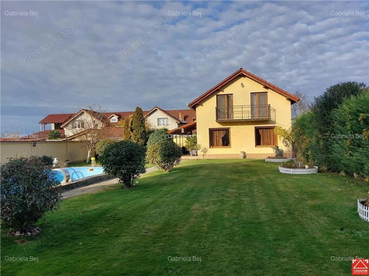 Casa mare pentru 2 familii sau pentru afacere - 4