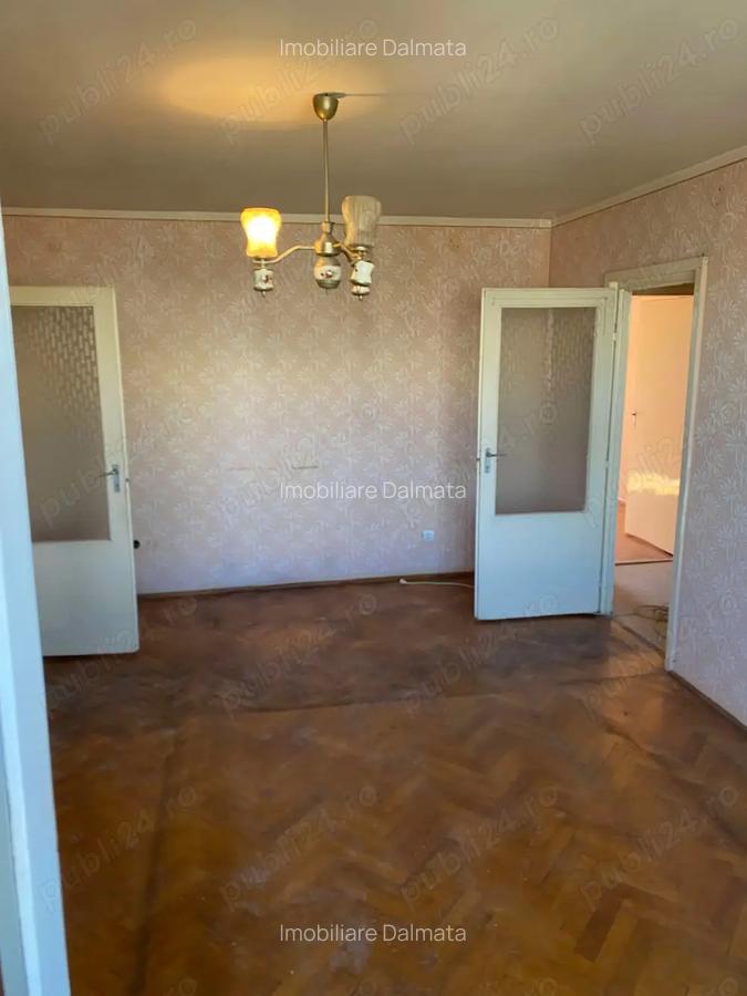 Apartament de vanzare 2 camere , Str Paulesti , et 3 , 62.000 euro neg. - 2