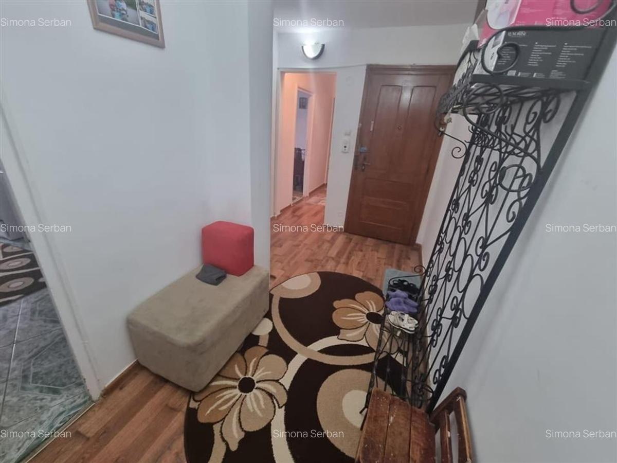 Apartament cu 3 camere decomandat, mobilat în Central - 16