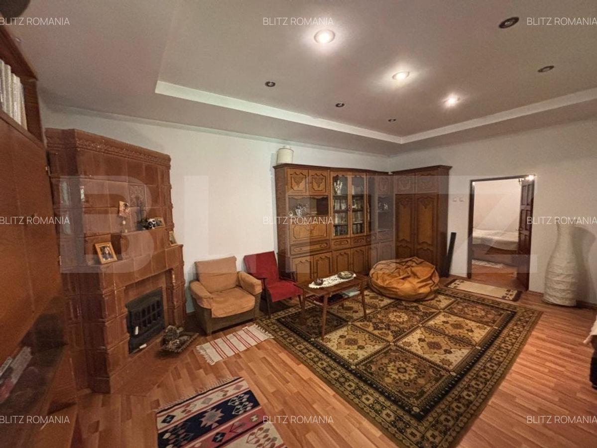 Vila de vanzare, cu 4 camere, 320 mp, zona Șuvita - 5