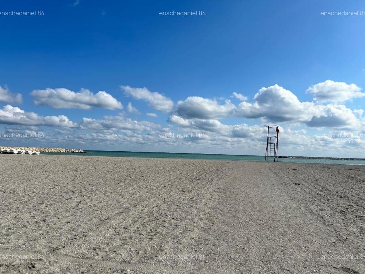 Teren de vânzare la doar 3 km de mare, in comuna 23August - 2 Teren de vânzare la doar 3 km de mare, in comuna 23August - 2