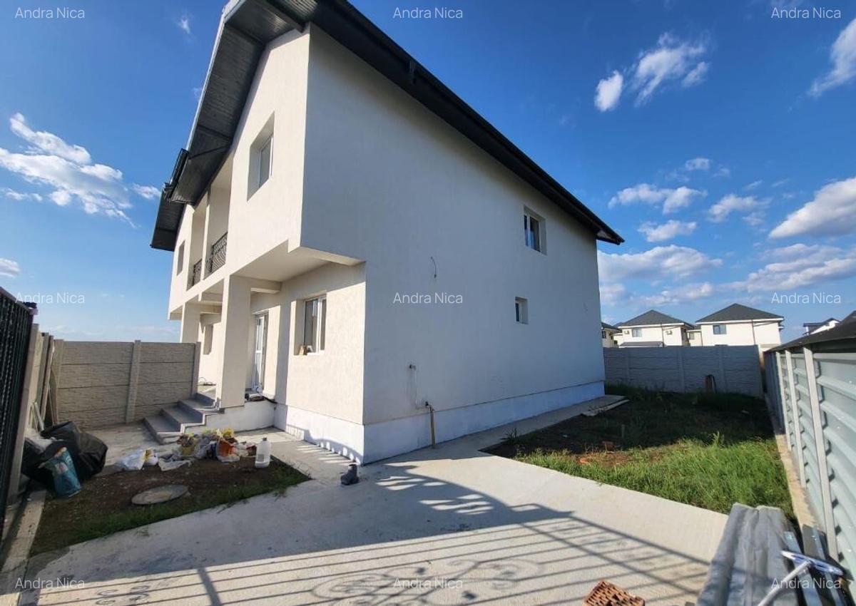 Duplex spatios cu 4 camere si mansarda cu placa de beton,gata de mutat - 2