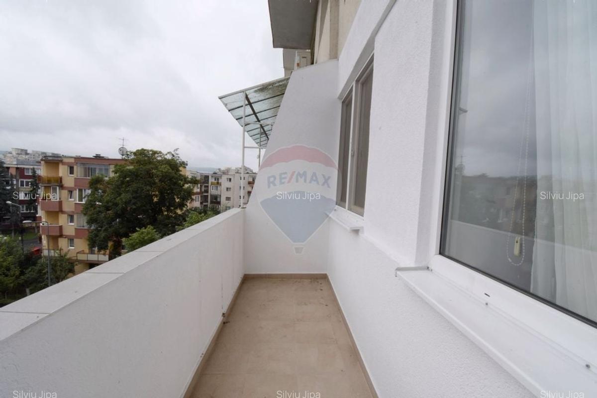 Apartament cu 2 camere de inchiriat, cartier Grigorescu bloc Lama E - 9