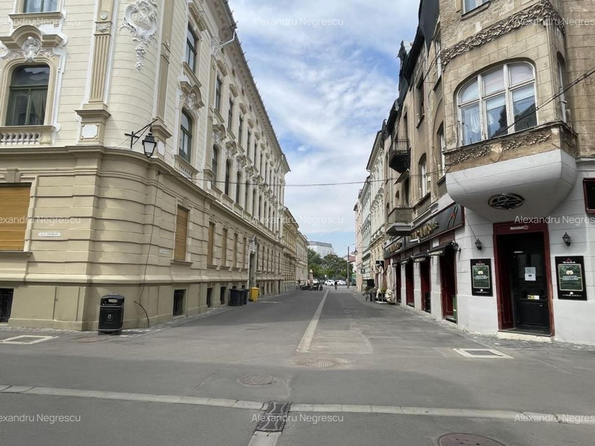 Ultracentral | 5 camere | Clădire istorică | Centrală proprie | Comision 0% - 2