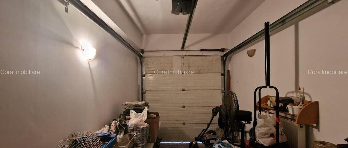 Casa de vanzare, Sanmartin la intrarea in localitate - 14