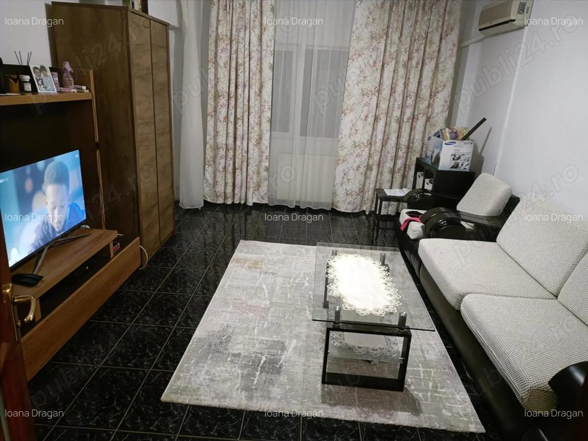 Apartament spa?ios de vanzare, ultracentral, 4 camere , decomandat, 99 mp - 1