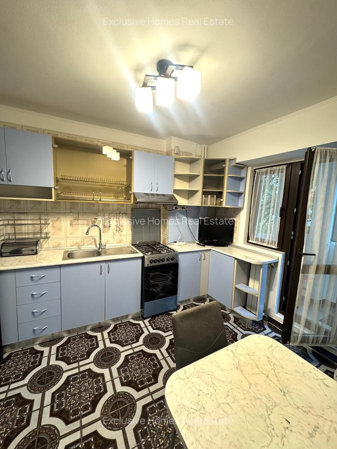 Inchiriere 2 camere + parcare - 11