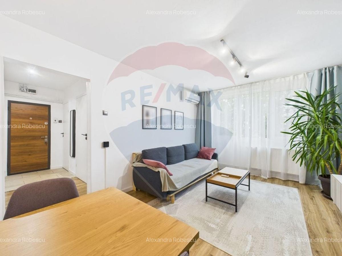Apartament cu 4 camere de vanzare - Rahova - 2