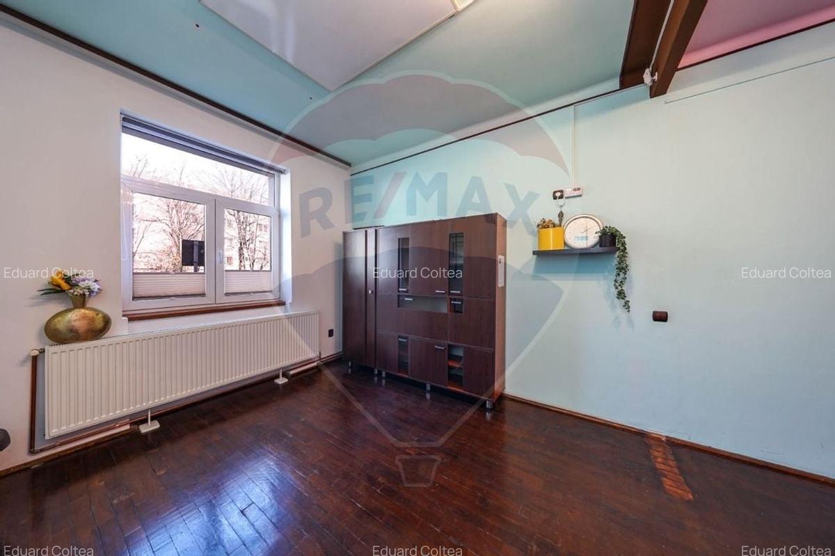 Apartament cu 2 camere decomandat în Calea București - 17