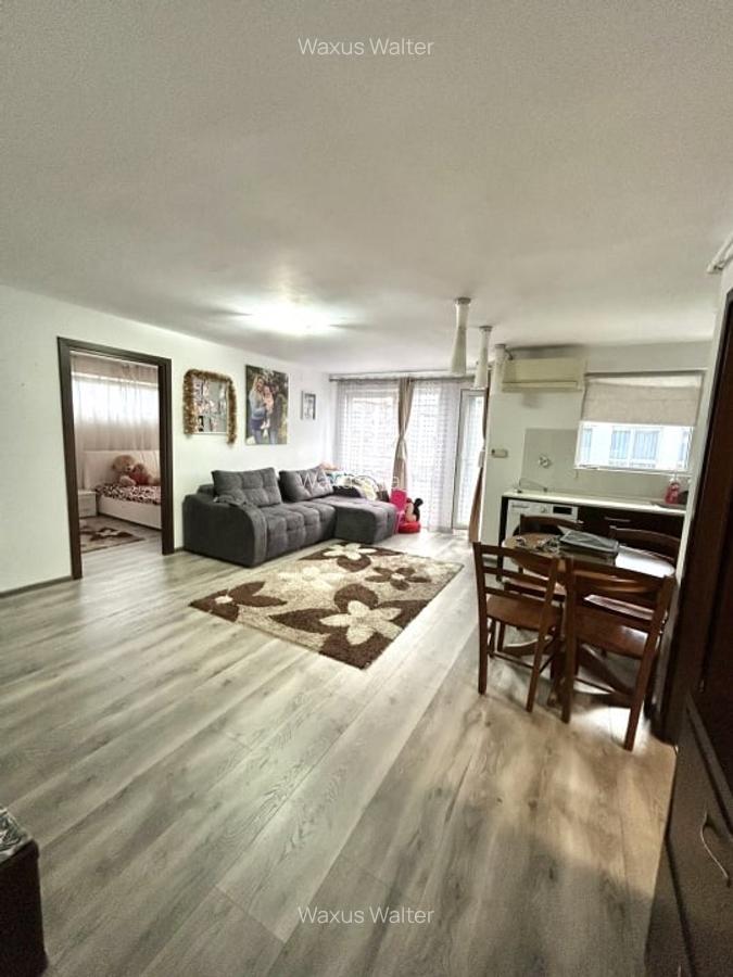 Apartament de vanzare, 2 camere, 54mp, etaj 1, balcon, garaj, Eroilor - 1