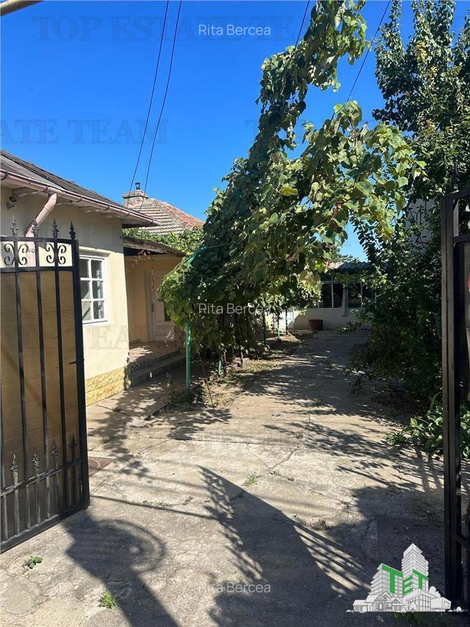 Teren intravilan constructii 743 mp zona Dacia Constanta - 1