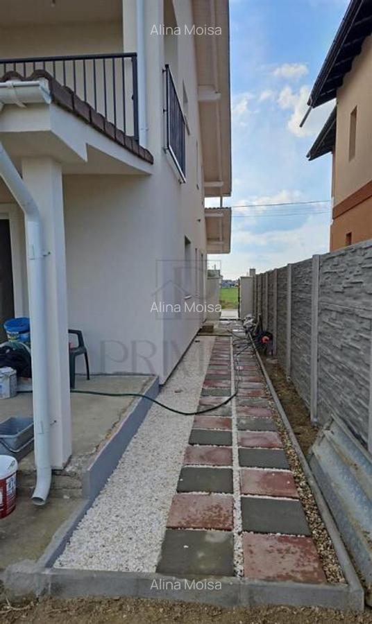 Duplex 5 camere - 2 dormitoare la parter - bucatarie inchisa - 1