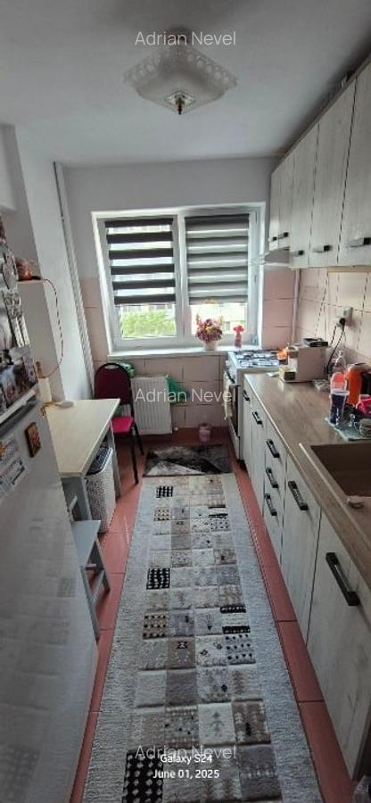 Apartament cu 3 camere semidecomandat în Bucureștii Noi - 6