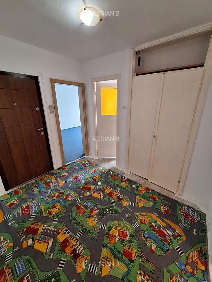 Apartament cu 2 camere decomandat în Lipovei - 11