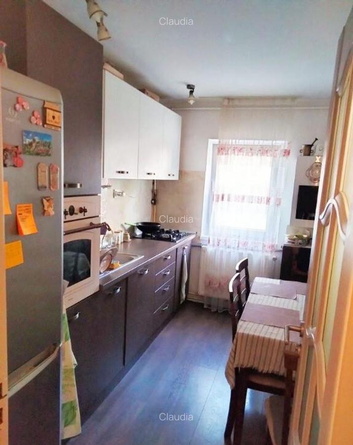 Apartament de 3 camere ASTRA,str Saturn - 3
