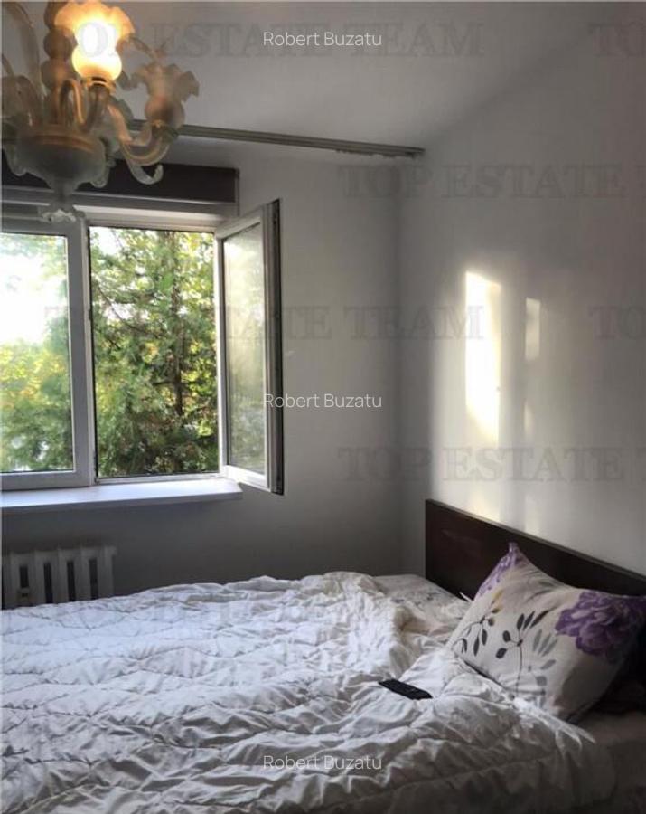 Apartament 3 camere 2 bai bloc 1984 zona metrou Nicolae Grig - 6