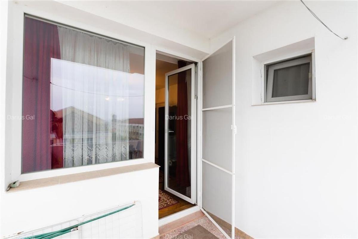 Apartament cu 3 camere decomandat în Sânmartin - 4