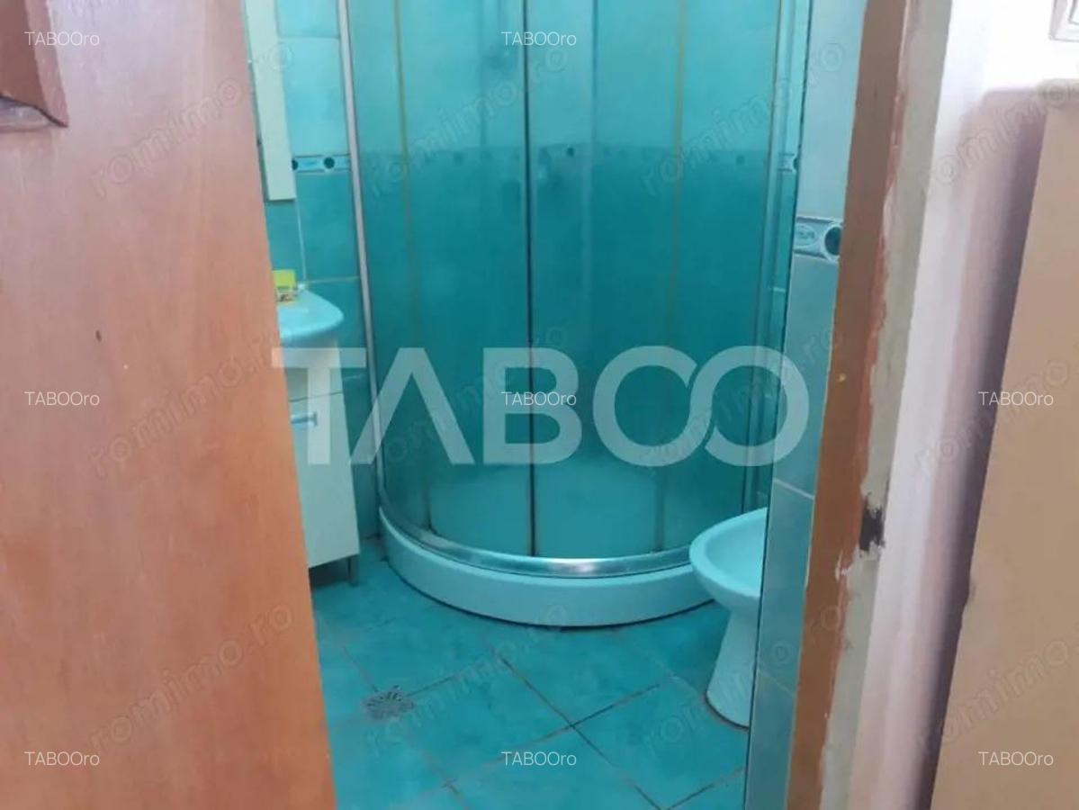 Casa 6 camere 3 bai curte si gradina 400 mp panouri fotovoltaice - 5