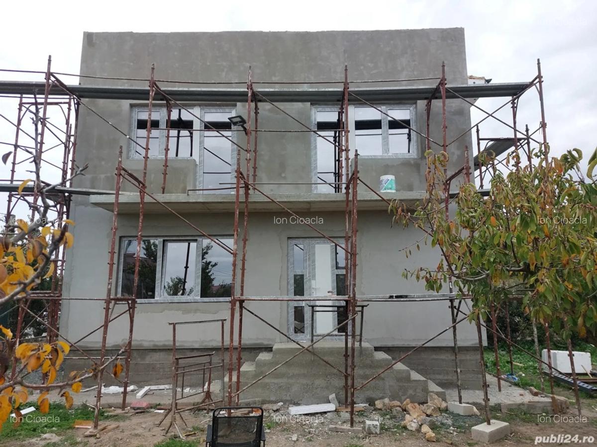 Vila de vanzare in Lumina - 2