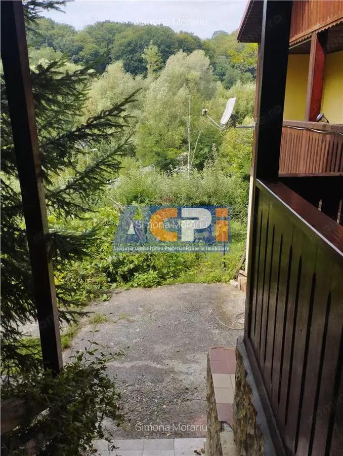 Casa Podis, Margineni - 2