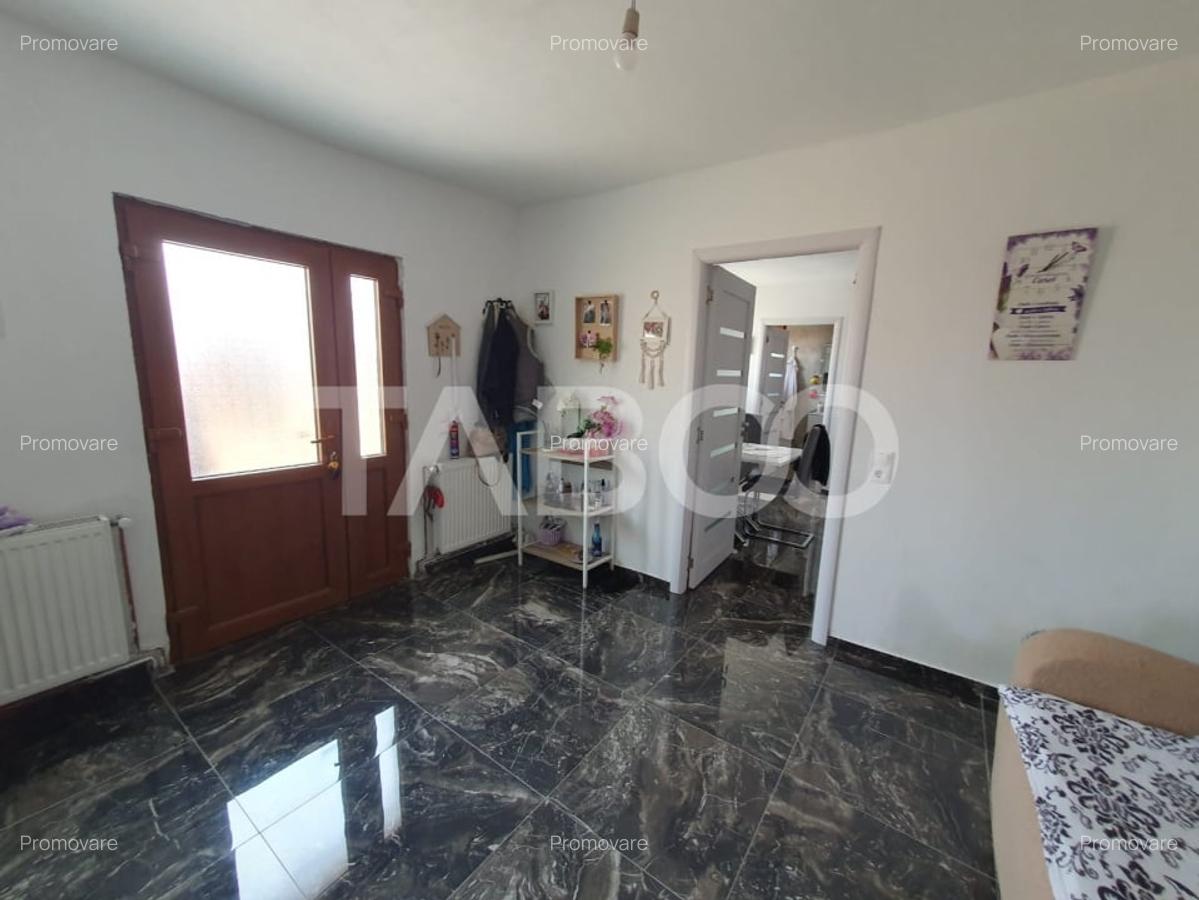 Casa 90 mpu 2 camere bucatarie baie debara zona Campului - 5