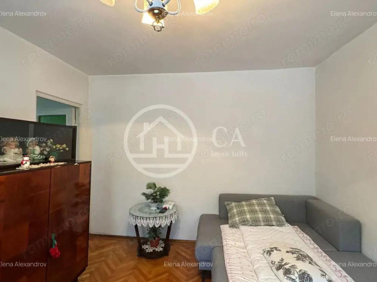 Apartament cu 3 camere de vanzare Str. Seleusului Zona Velenta,Oradea - 4