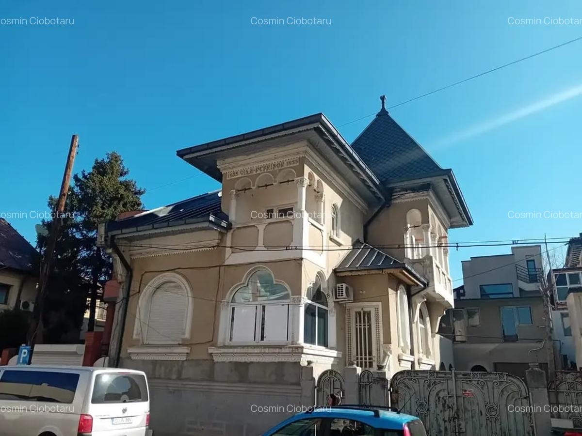 Vilă de Epocă Spatioasă în Zona Vitan Mall - 1