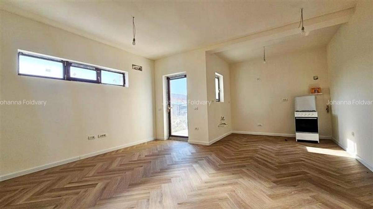 Casă cu 3 camere în Sânandrei - 4