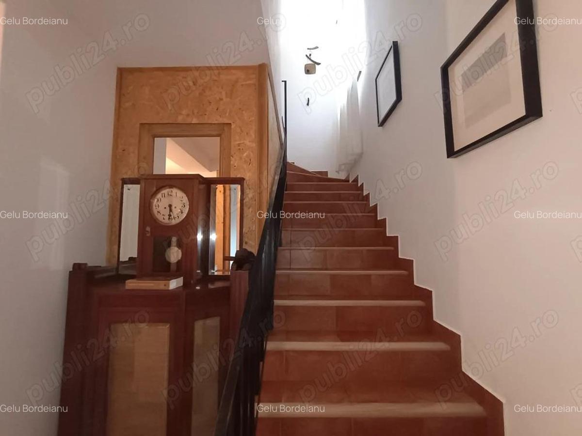 Duplex in vila, central, 180 mp - 2