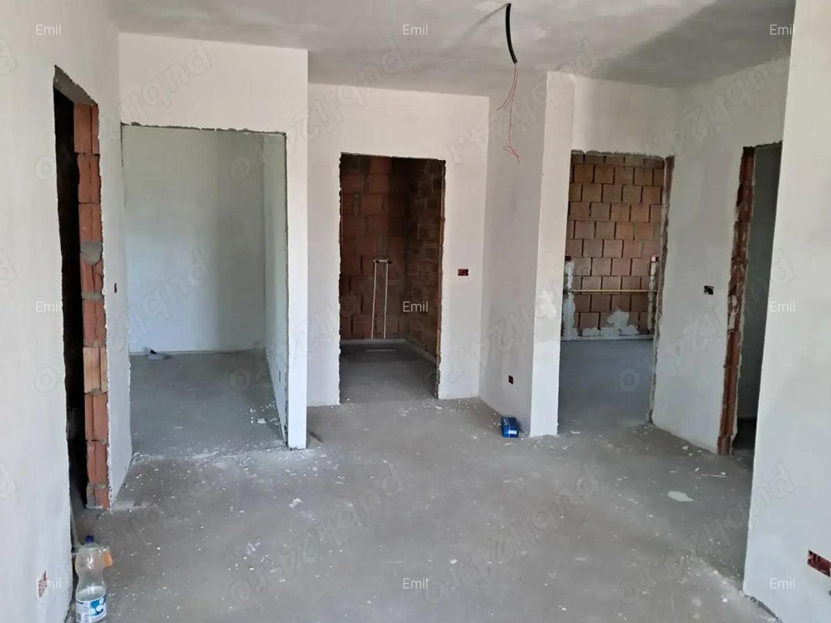 Vand casa in Horia - 2