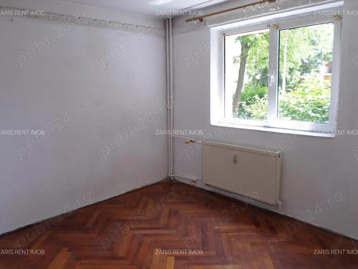 Vanzare apartament 3 camere, decomandat, parter in Ploiesti, zona Cina comision 0 - 12