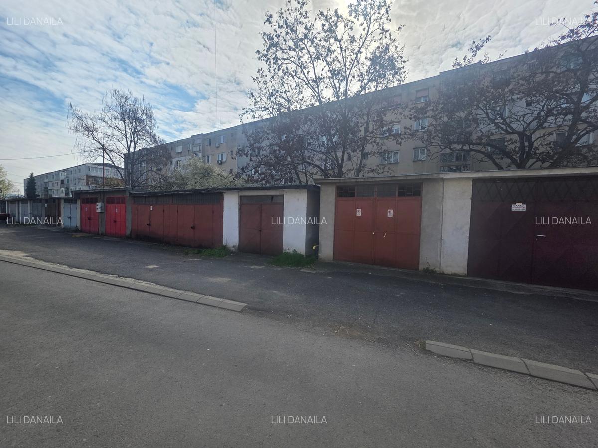 Vand apartament 4 camere cu garaj - 10