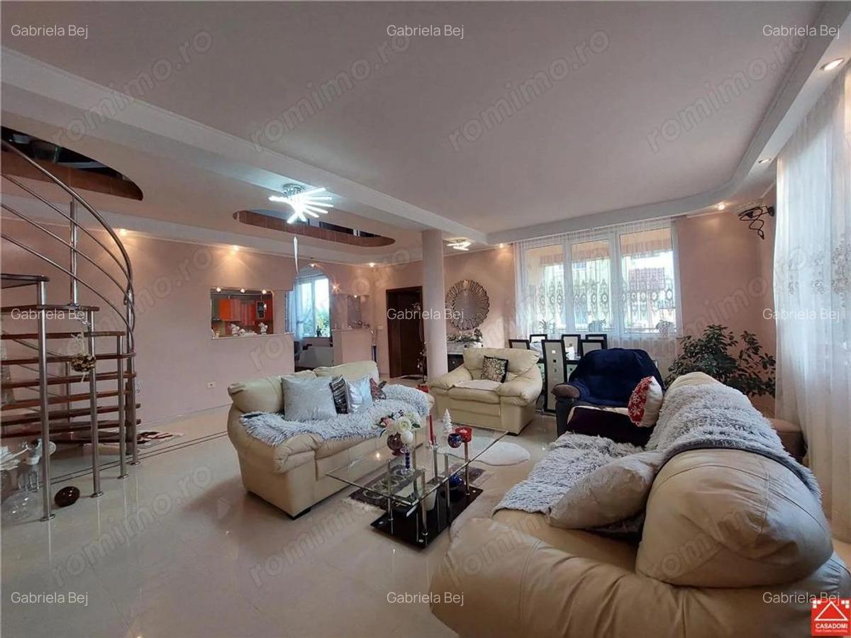 Casa mare pentru 2 familii sau pentru afacere - 7