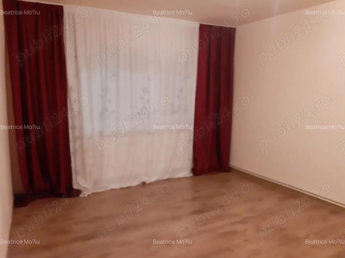 Vand urgent apartament 4 camere, negociabil - 1