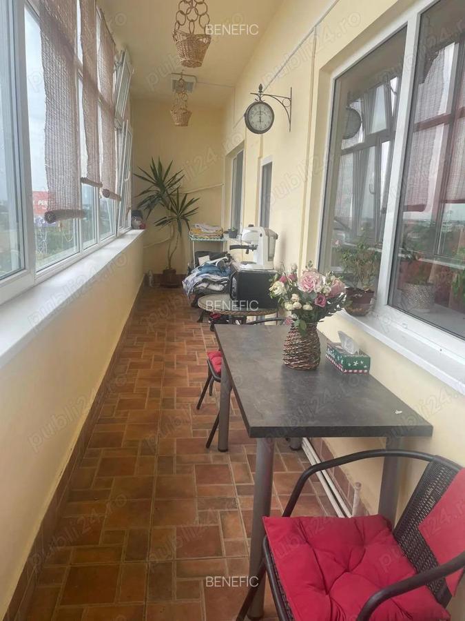 Vanzare apartament 2 camere transformat in 3-zona Nord - 2