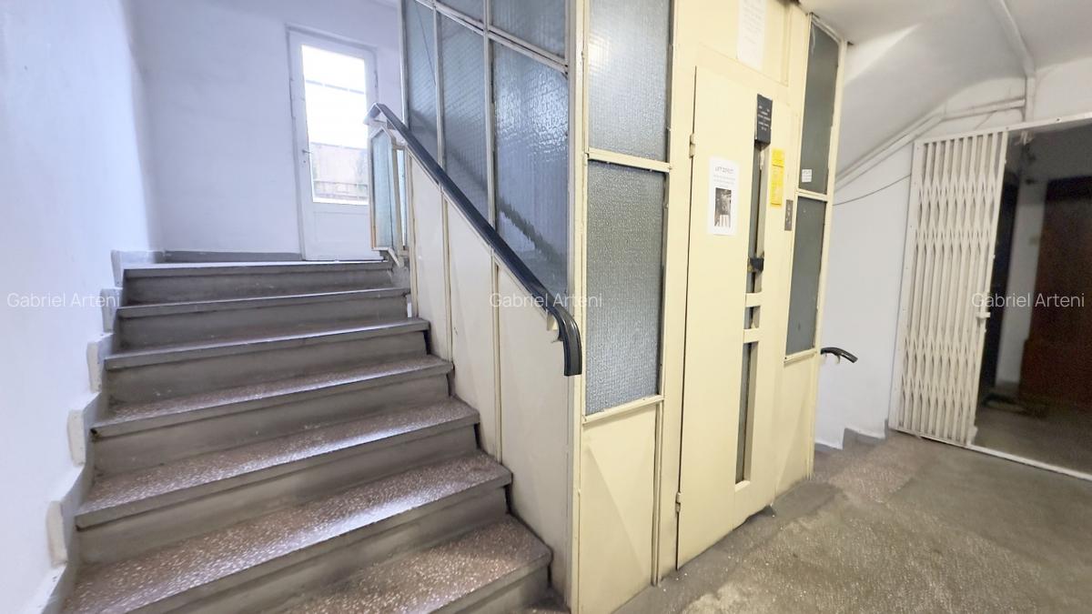 Piata Veteranilor, garsoniera luminoasa! - 7